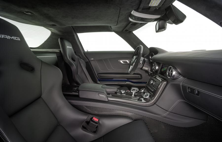  Mercedes-Benz SLS AMG Electric Drive concept 2012 года  (фото 4 из 30)
